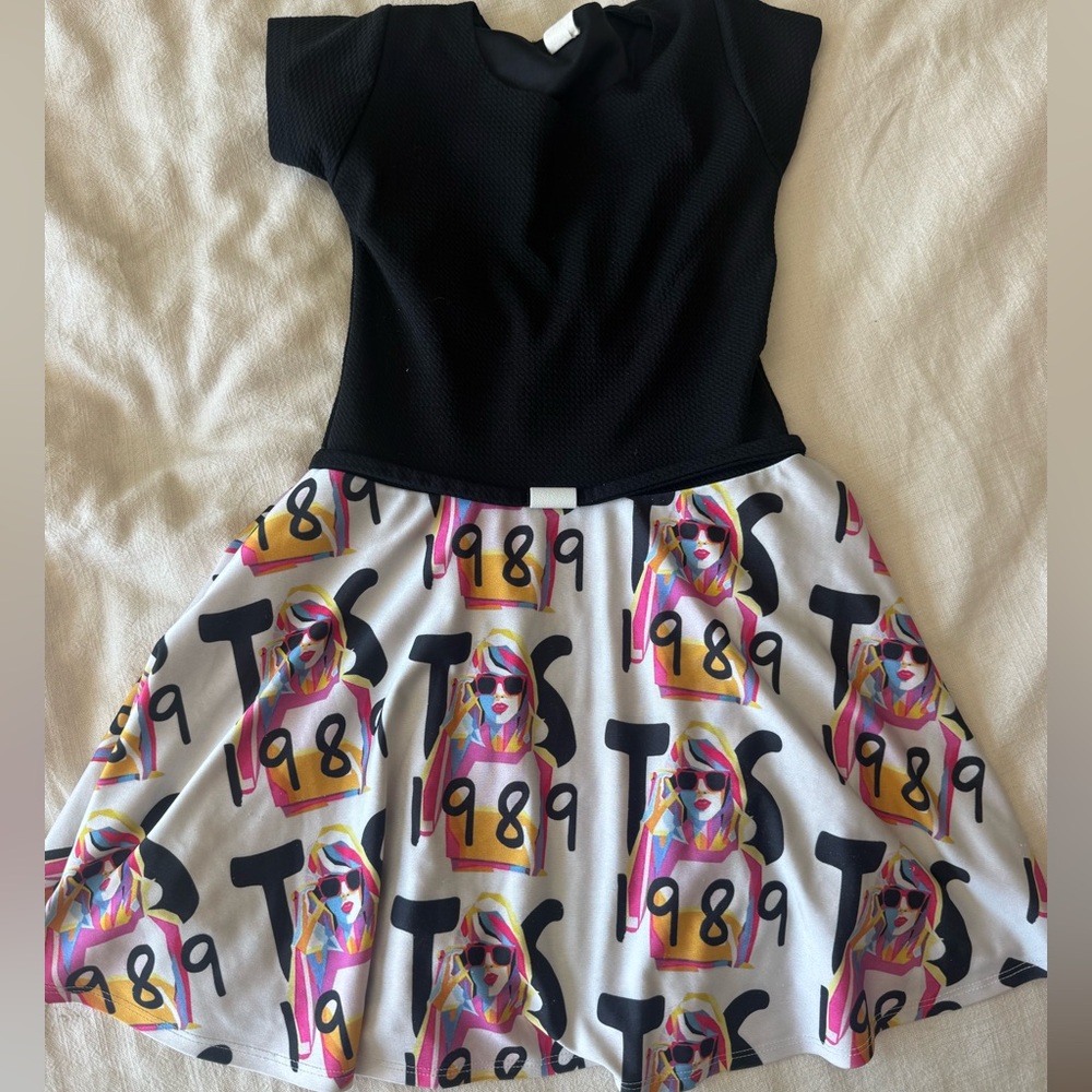 Taylor swift dress
